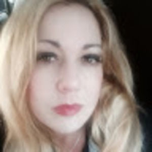 Meet your Posher, Angie